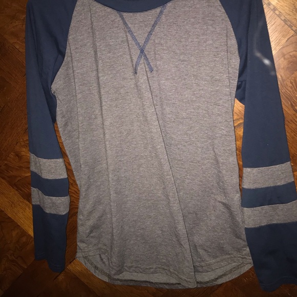 Long sleeve shirt - Picture 1 of 1